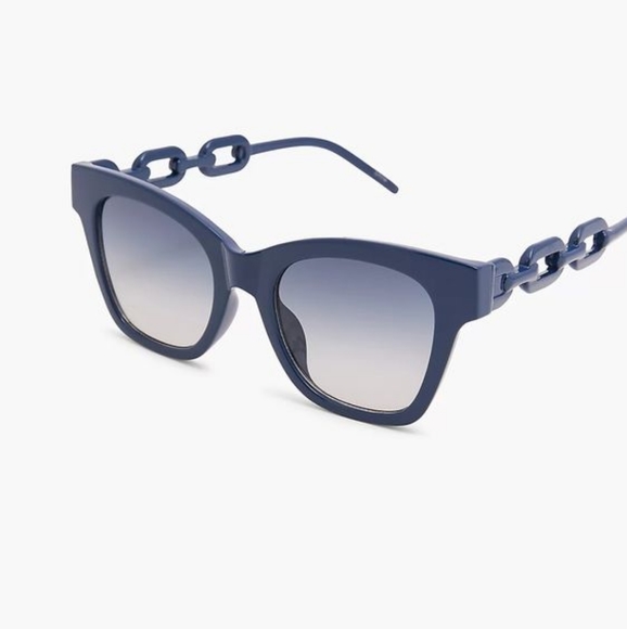 *NWT* Lane Bryant Navy With Chain Cateye Sunglasses - Picture 1 of 7